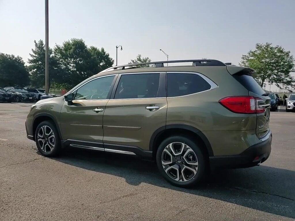 new 2025 Subaru Ascent car, priced at $51,179