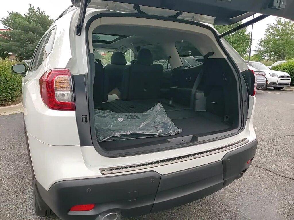 new 2025 Subaru Ascent car, priced at $52,020