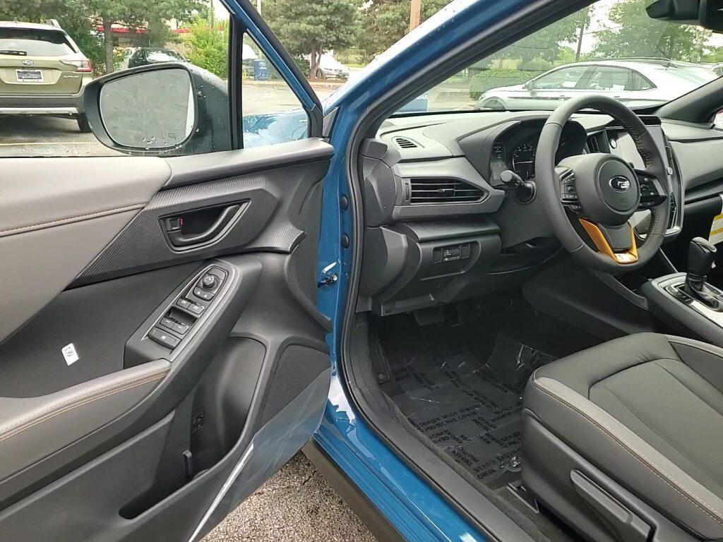 new 2025 Subaru Crosstrek car, priced at $33,412