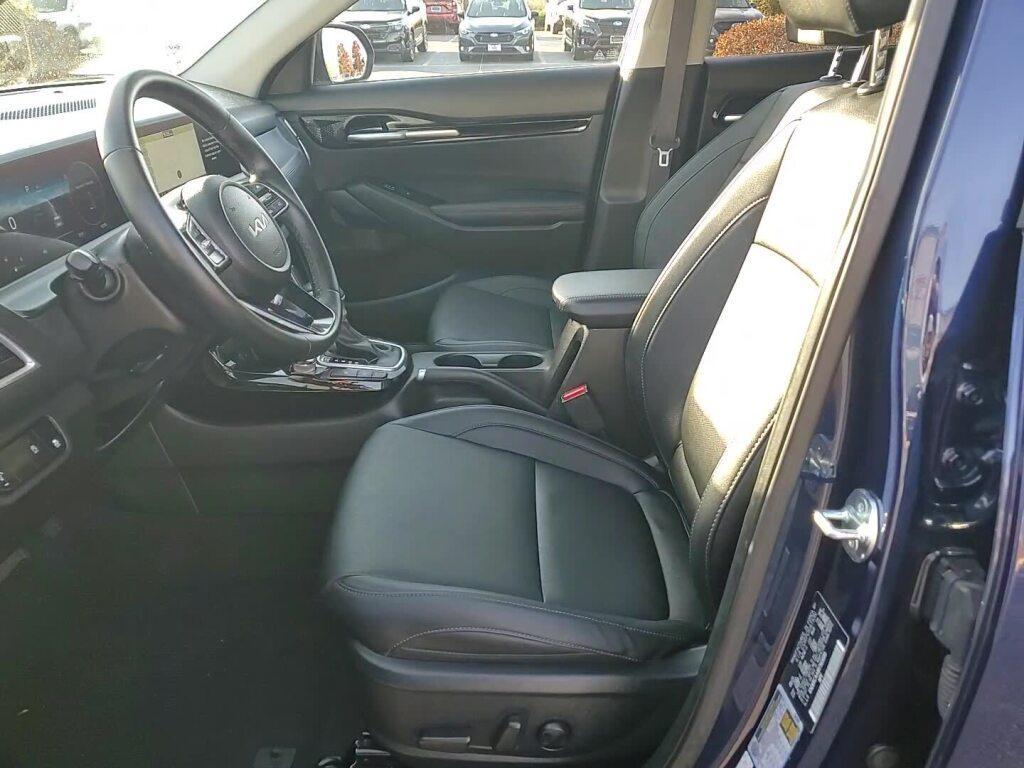 used 2024 Kia Seltos car, priced at $23,835