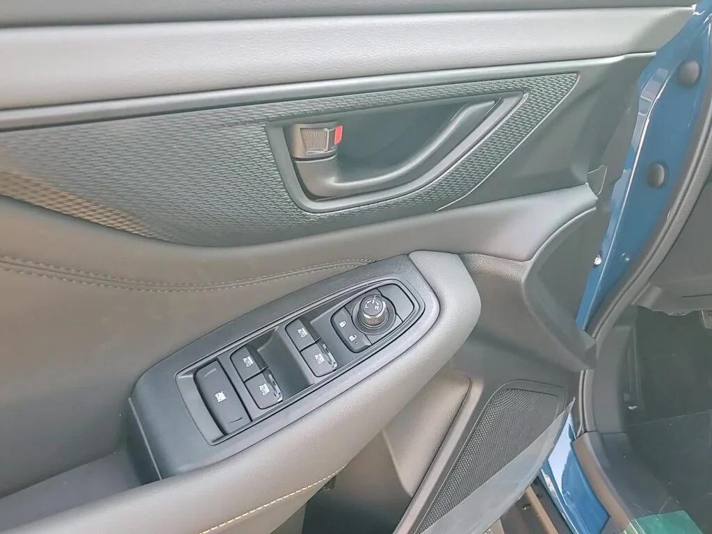 new 2025 Subaru Outback car, priced at $43,001