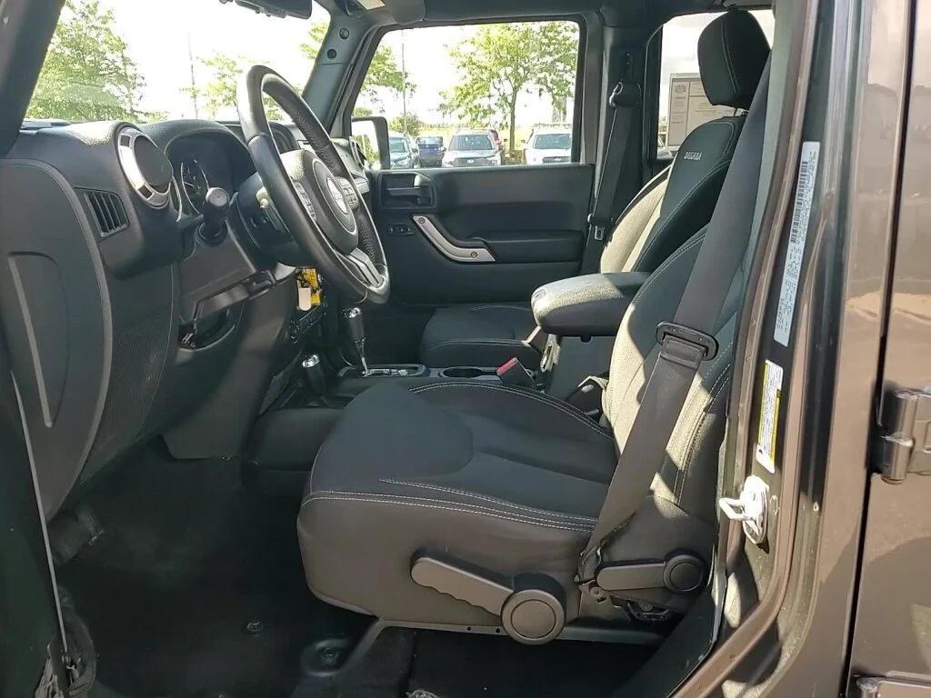 used 2016 Jeep Wrangler Unlimited car, priced at $20,484