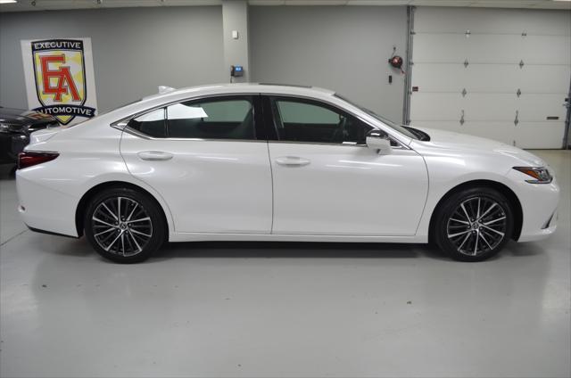 used 2022 Lexus ES 350 car, priced at $38,990