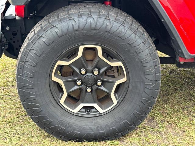 used 2020 Jeep Gladiator car, priced at $35,333