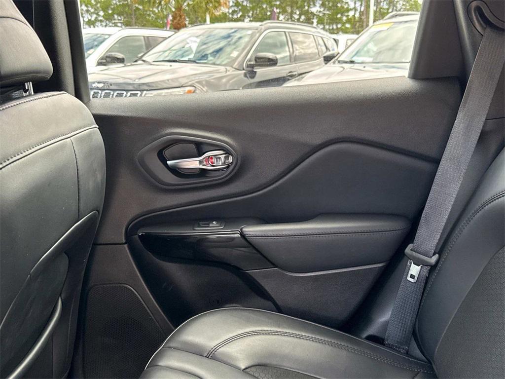 used 2020 Jeep Cherokee car, priced at $18,444