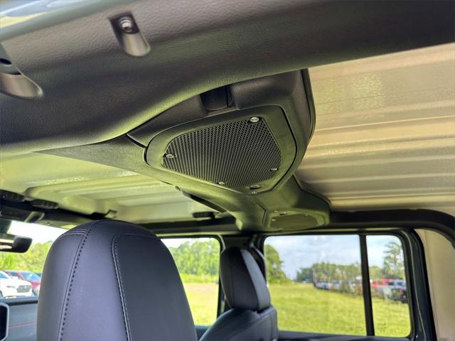 new 2025 Jeep Gladiator car, priced at $64,780