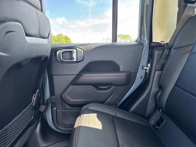 new 2025 Jeep Gladiator car, priced at $64,780