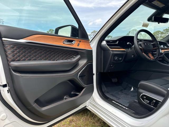 new 2025 Jeep Grand Cherokee car, priced at $73,825