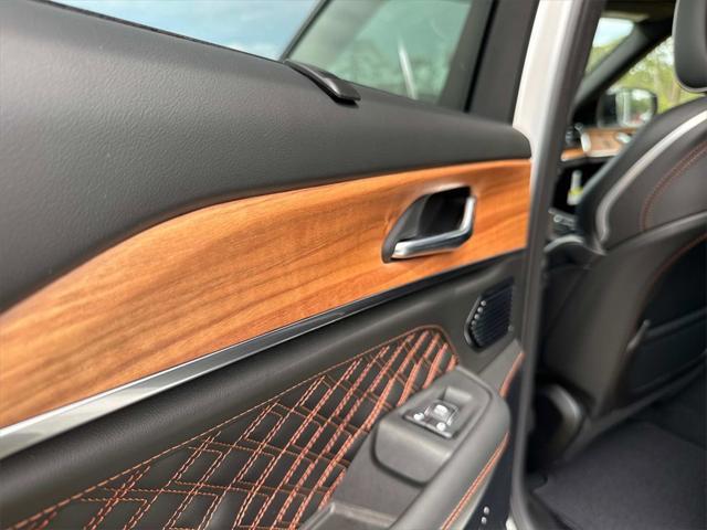 new 2025 Jeep Grand Cherokee car, priced at $73,825