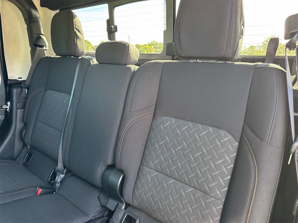 new 2026 Jeep Gladiator car, priced at $58,760