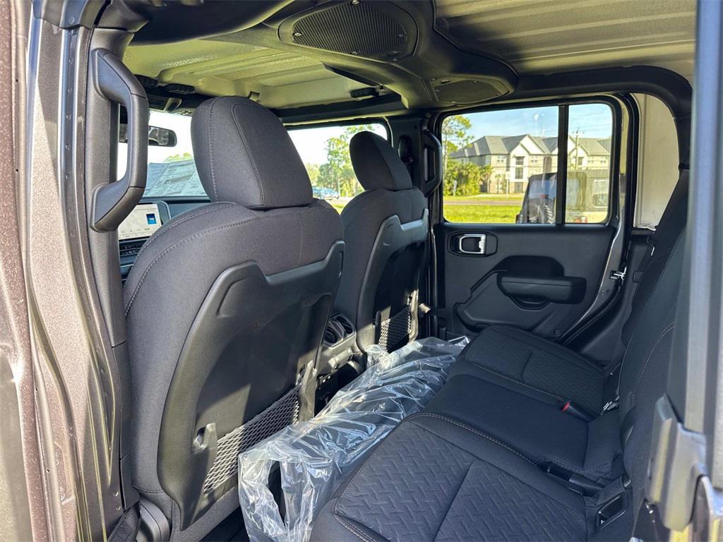 new 2026 Jeep Gladiator car, priced at $58,760