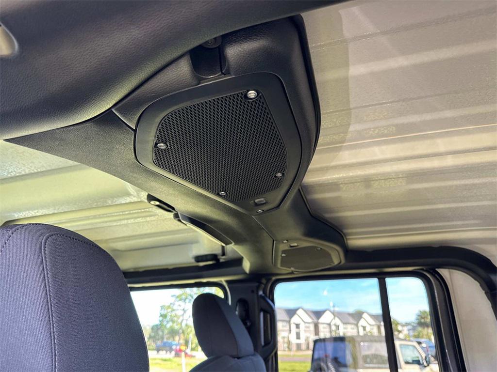 new 2026 Jeep Gladiator car, priced at $58,760