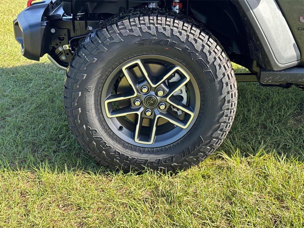 new 2026 Jeep Gladiator car, priced at $58,760