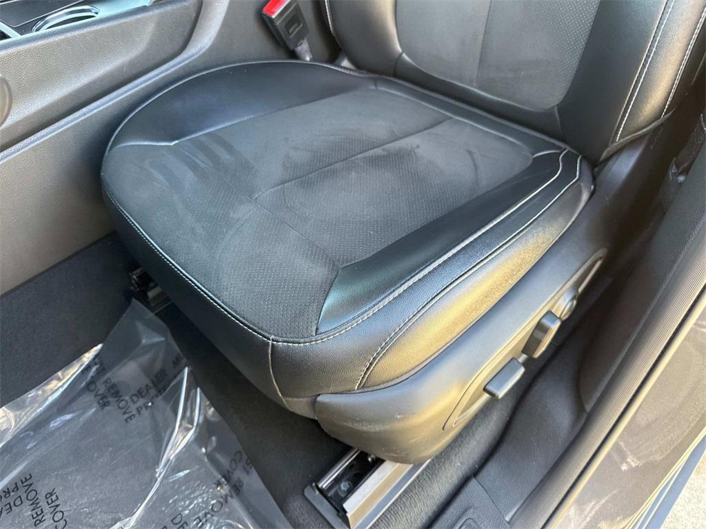 used 2024 Jeep Grand Cherokee L car, priced at $31,444