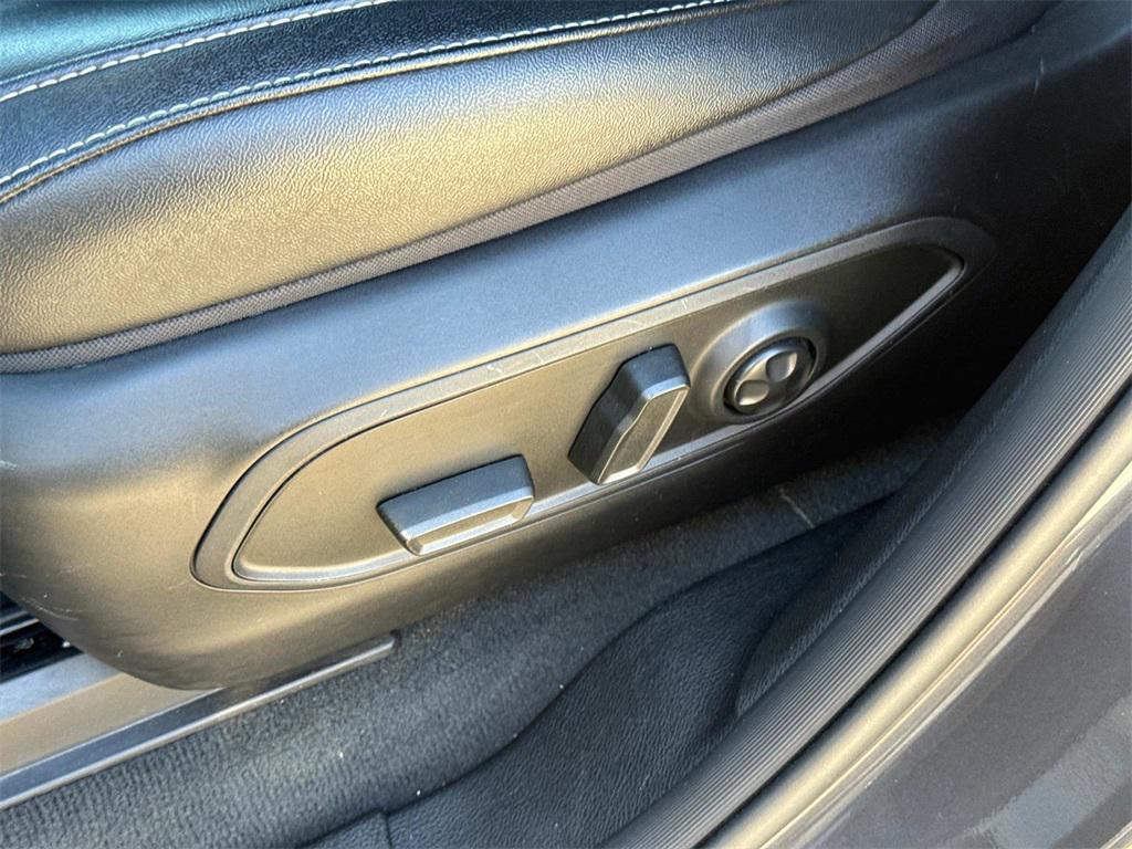 used 2024 Jeep Grand Cherokee L car, priced at $31,444