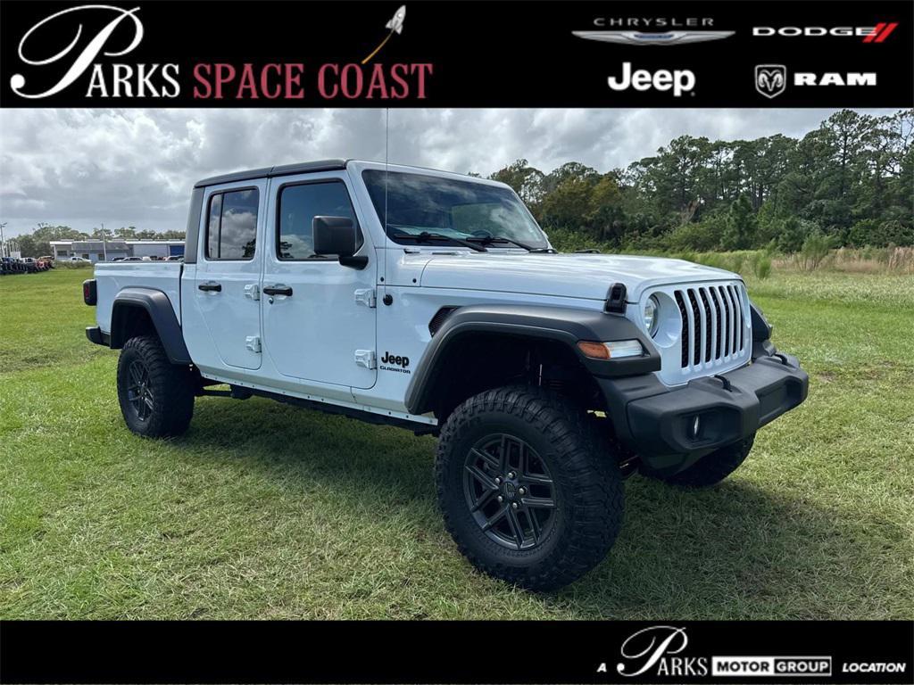 used 2020 Jeep Gladiator car, priced at $28,444