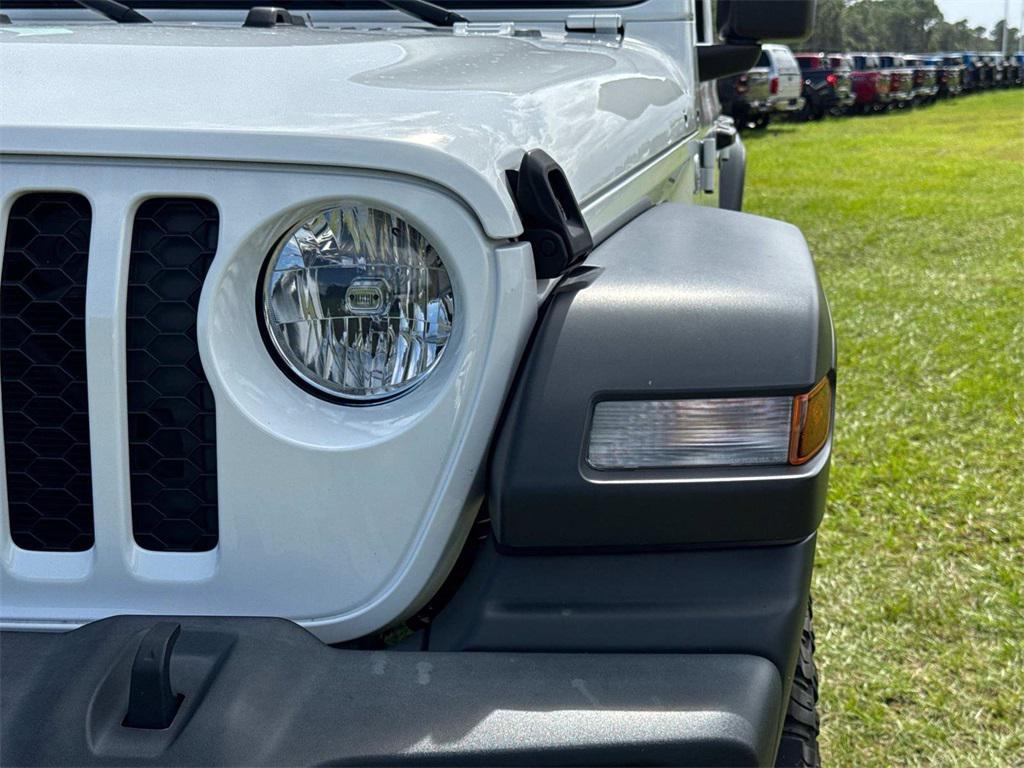 used 2020 Jeep Gladiator car, priced at $28,444
