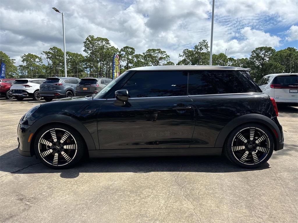used 2023 MINI Hardtop car, priced at $23,444