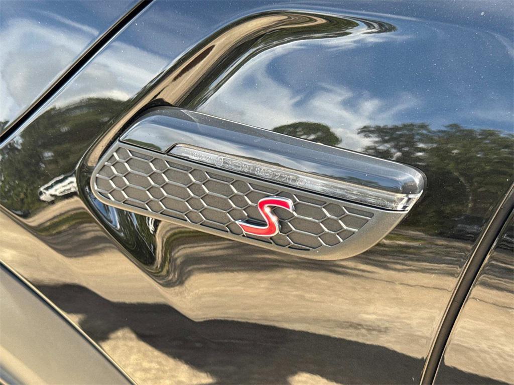 used 2023 MINI Hardtop car, priced at $23,444