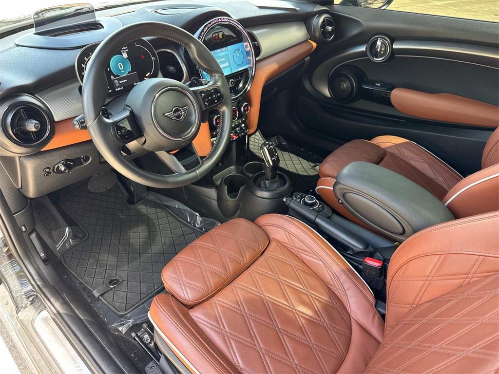 used 2023 MINI Hardtop car, priced at $23,444
