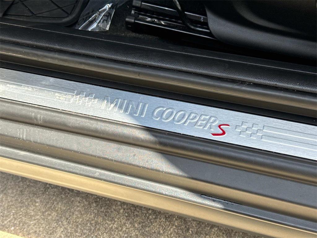 used 2023 MINI Hardtop car, priced at $23,444