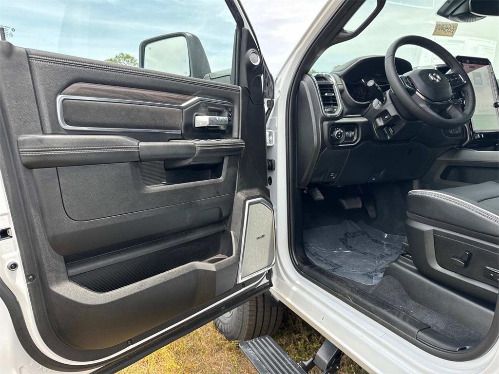 new 2025 Ram 2500 car, priced at $87,195
