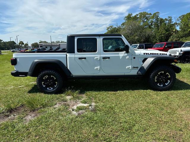 new 2024 Jeep Gladiator car, priced at $66,035