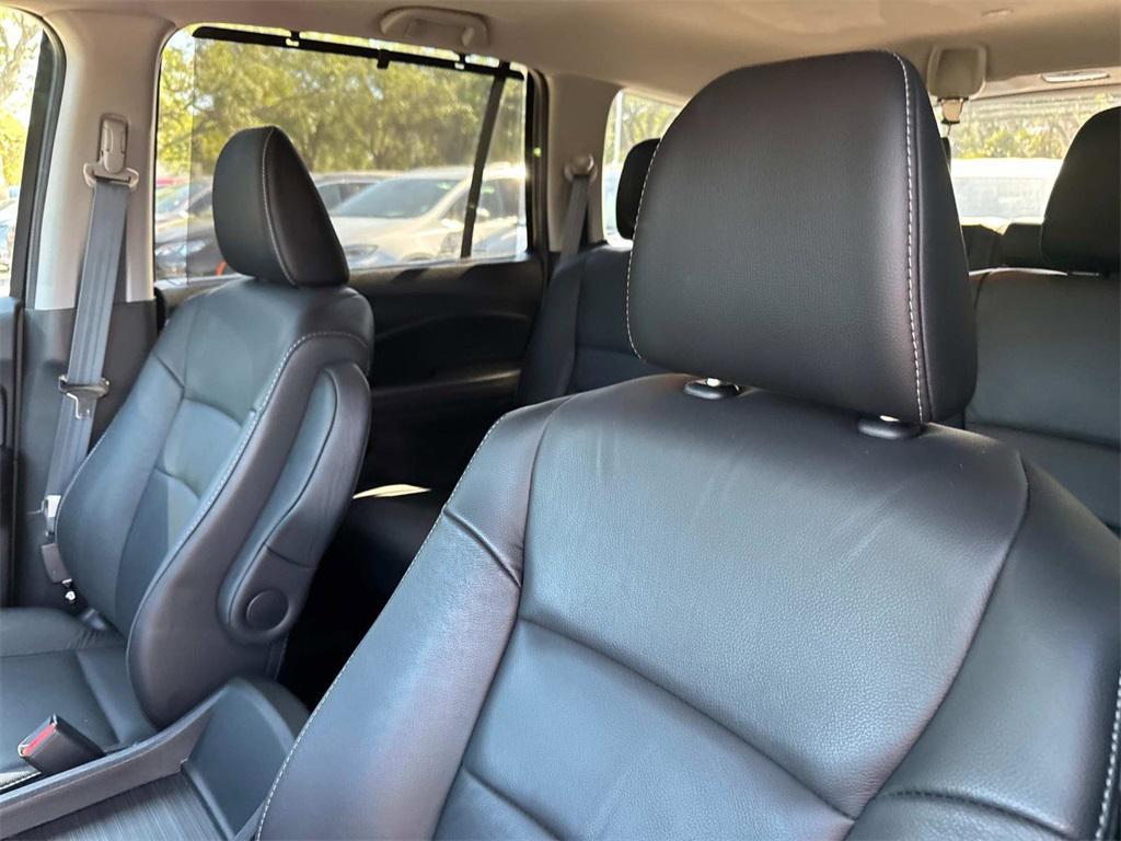 used 2022 Honda Pilot car, priced at $32,911