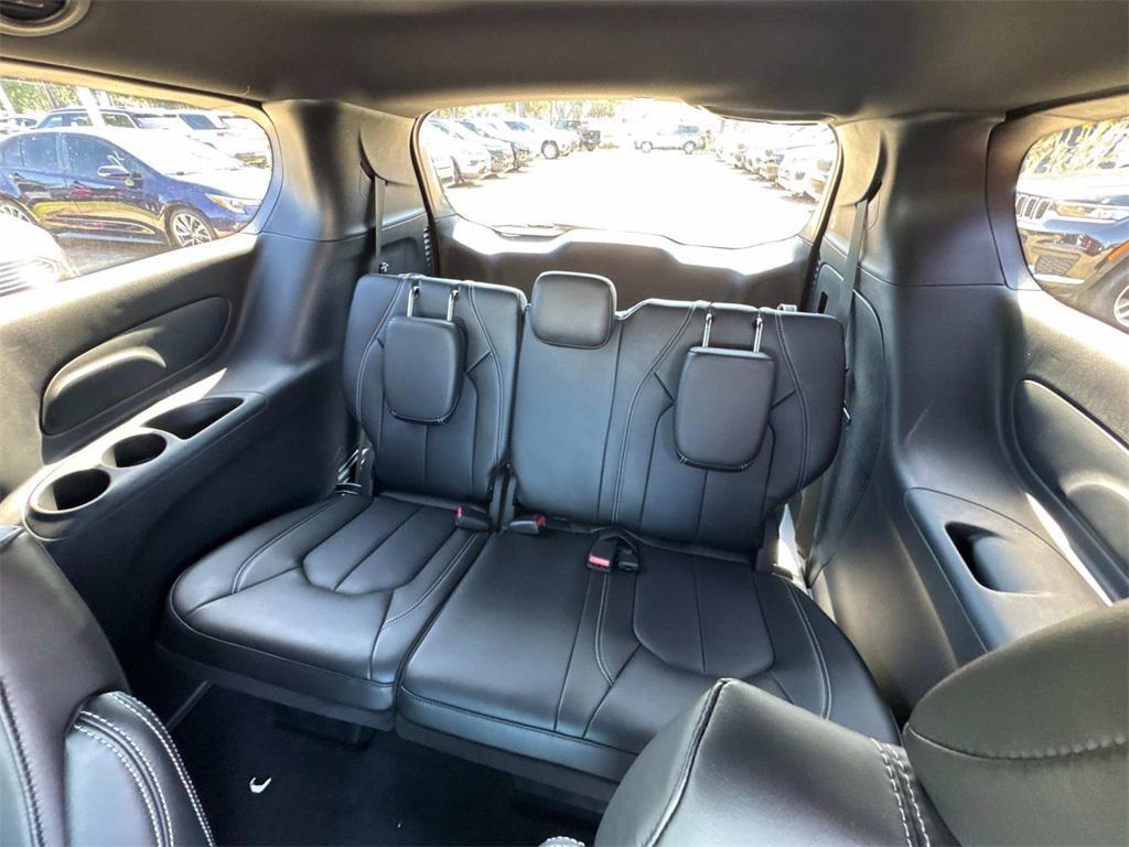 new 2026 Chrysler Pacifica car, priced at $47,785