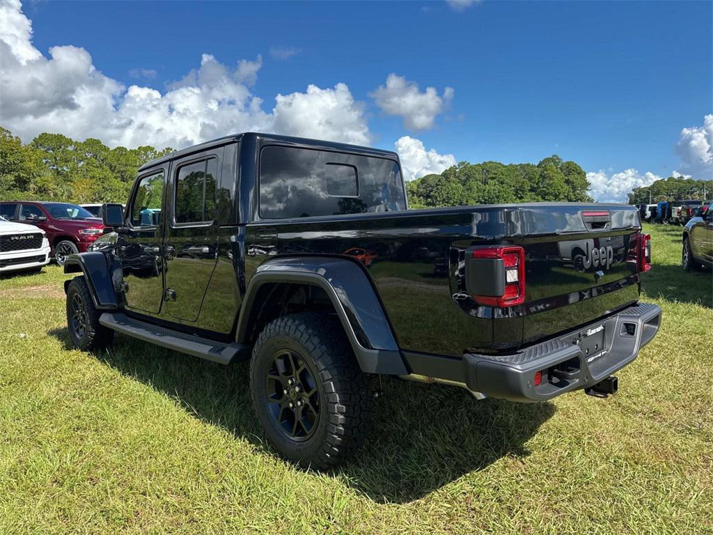 new 2025 Jeep Gladiator car, priced at $52,130