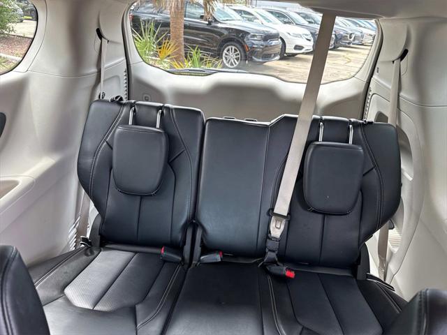 used 2024 Chrysler Pacifica car, priced at $34,955