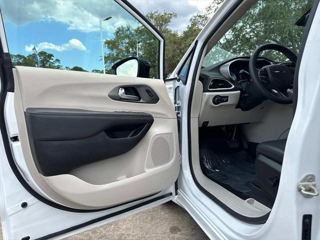 used 2024 Chrysler Pacifica car, priced at $34,955
