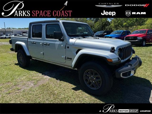 new 2024 Jeep Gladiator car, priced at $53,235