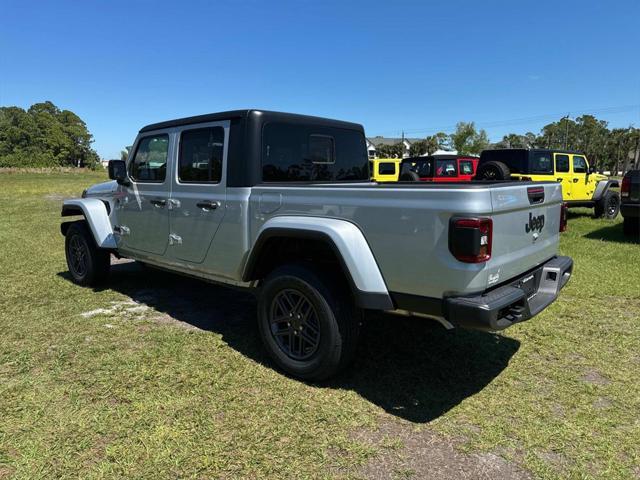 new 2024 Jeep Gladiator car, priced at $53,235