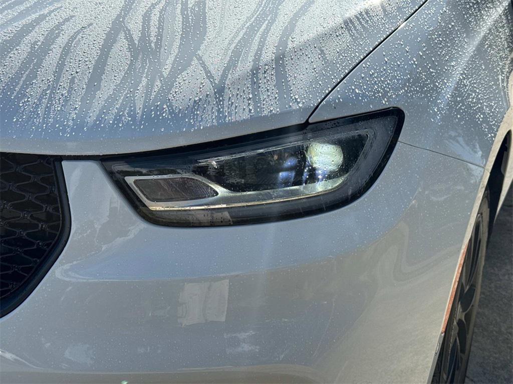 new 2025 Chrysler Pacifica car, priced at $47,650