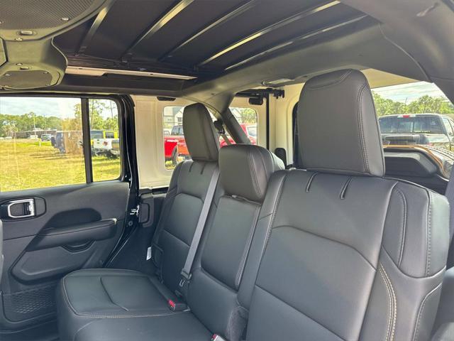 new 2025 Jeep Wrangler car
