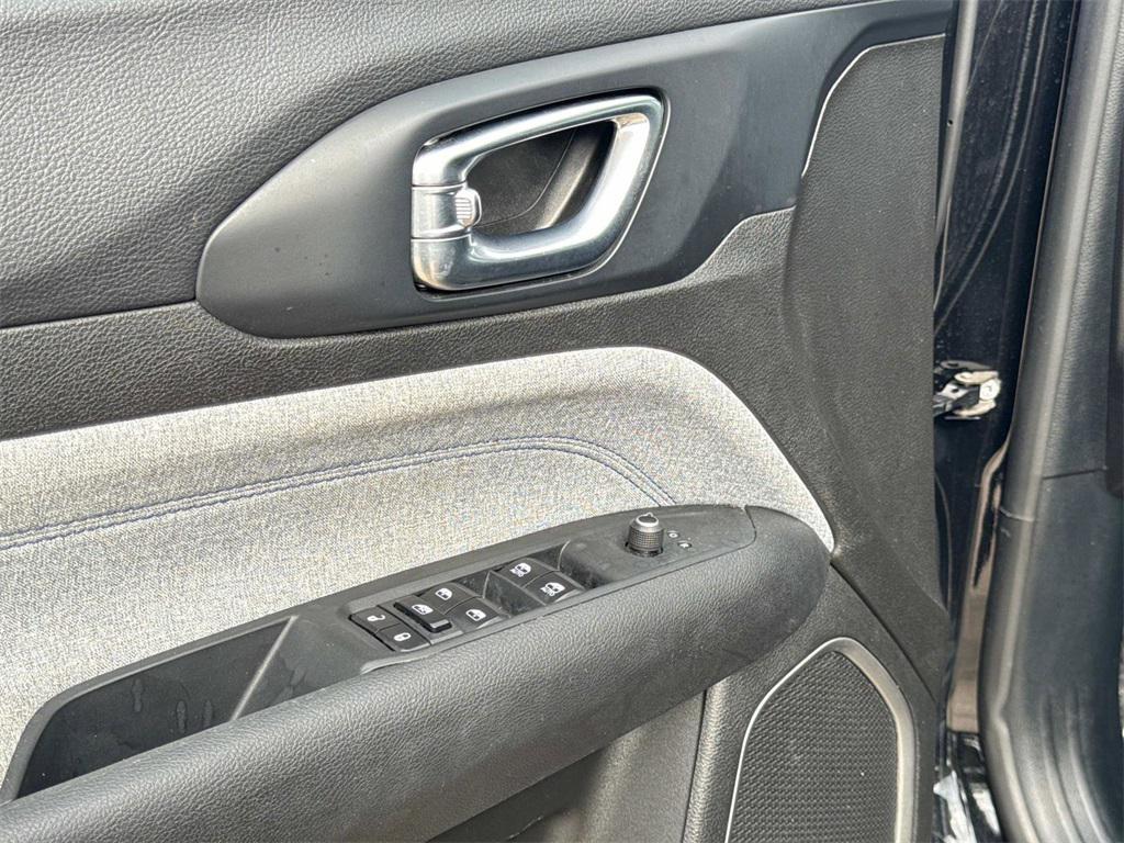 used 2024 Jeep Compass car, priced at $20,933