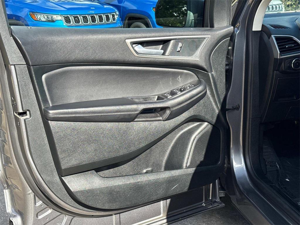 used 2024 Ford Edge car, priced at $21,444