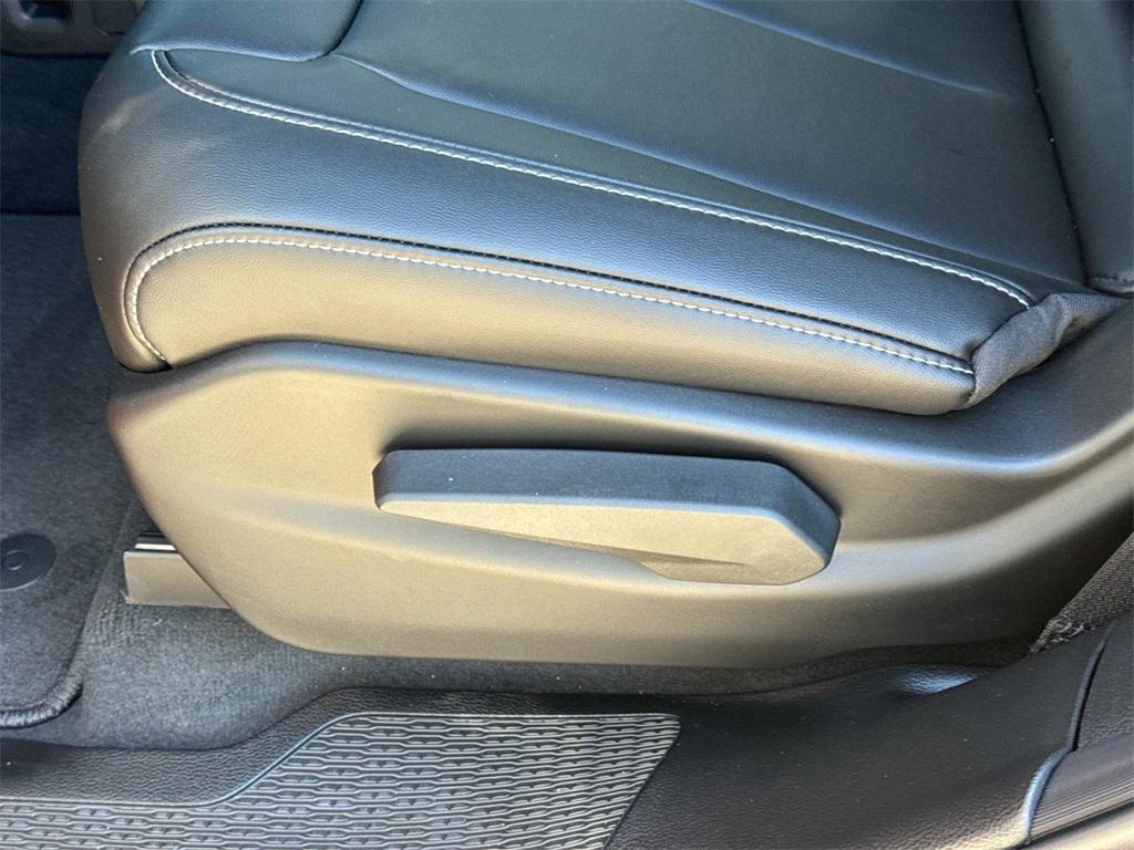 new 2025 Jeep Grand Cherokee L car, priced at $48,490