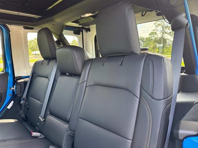 new 2025 Jeep Wrangler car, priced at $62,145