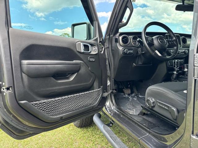 used 2021 Jeep Gladiator car, priced at $34,444