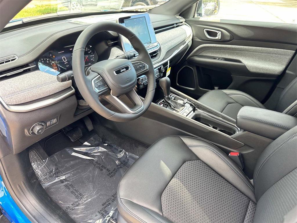 new 2025 Jeep Compass car, priced at $30,760
