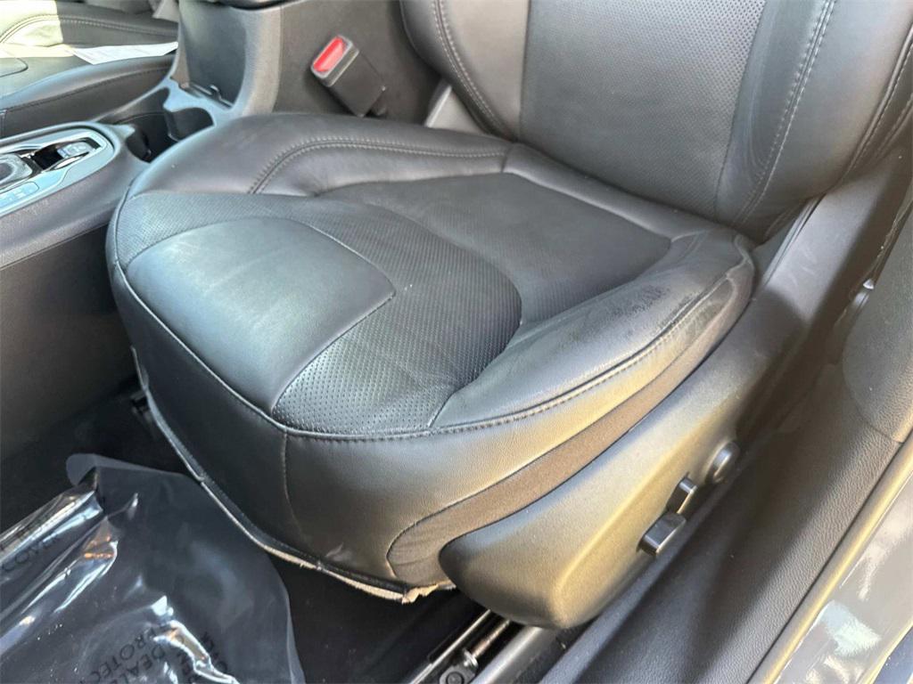 used 2023 Jeep Cherokee car, priced at $20,944