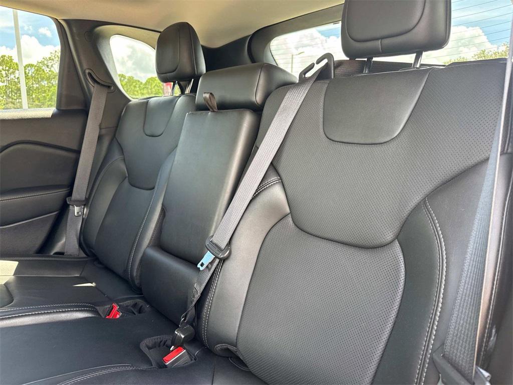 used 2023 Jeep Cherokee car, priced at $20,944