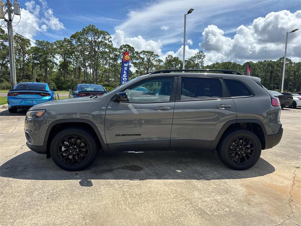used 2023 Jeep Cherokee car, priced at $20,944