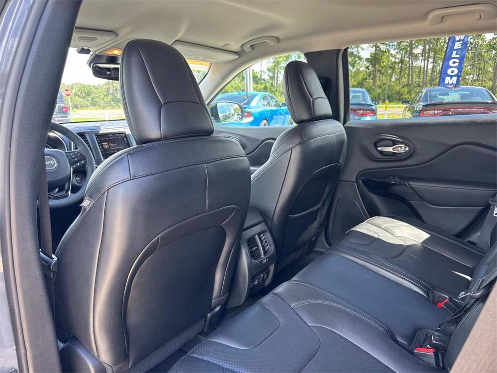 used 2023 Jeep Cherokee car, priced at $20,944