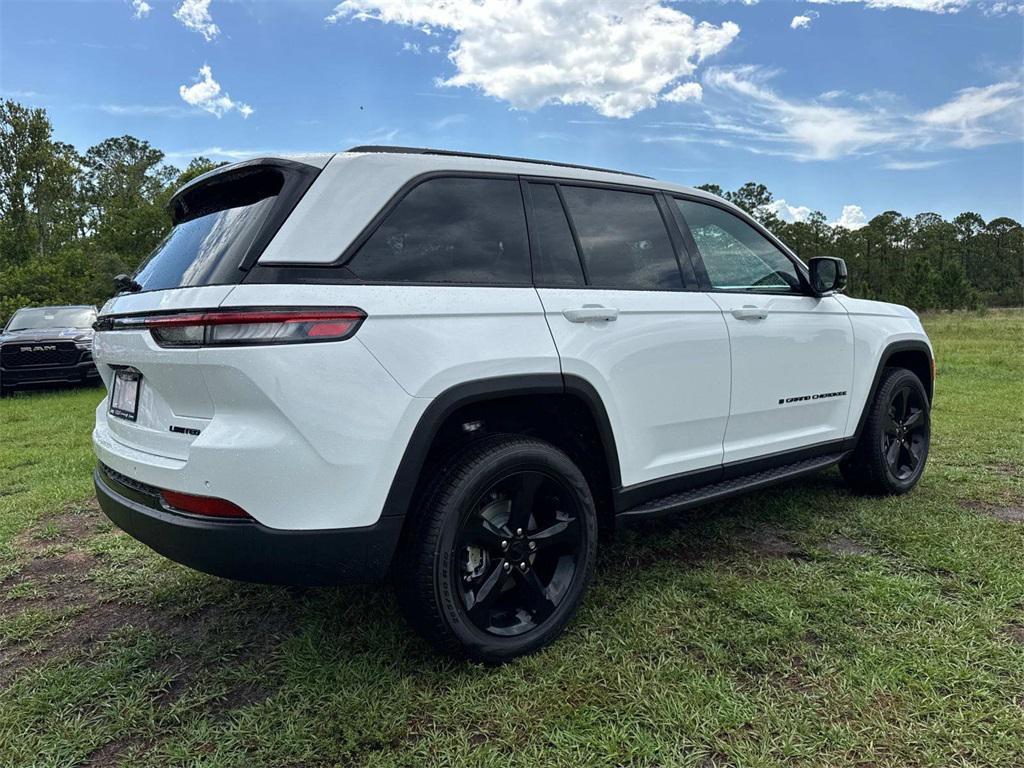 new 2025 Jeep Grand Cherokee car, priced at $49,495