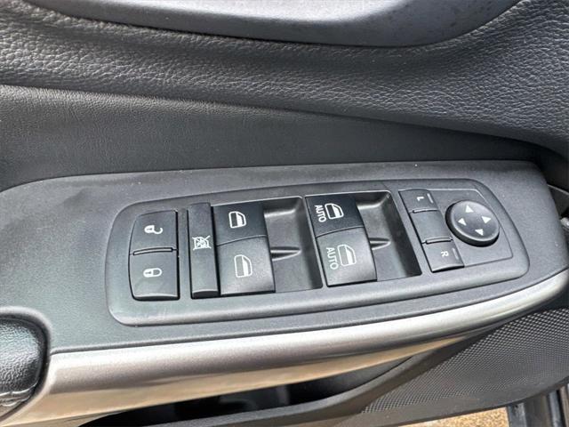 used 2019 Jeep Cherokee car, priced at $17,333