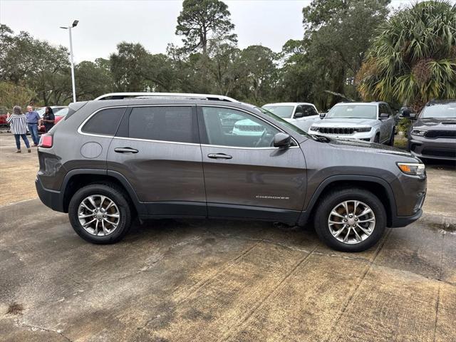 used 2019 Jeep Cherokee car, priced at $17,333