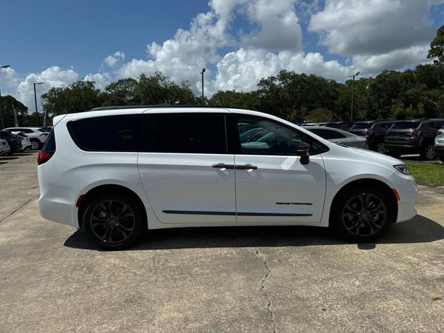 new 2024 Chrysler Pacifica car, priced at $49,540